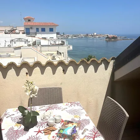 Tra Cielo E Mare شقة