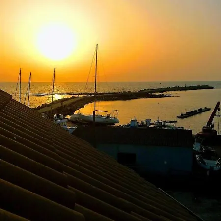 아파트 Tra Cielo E Mare 마르자메미